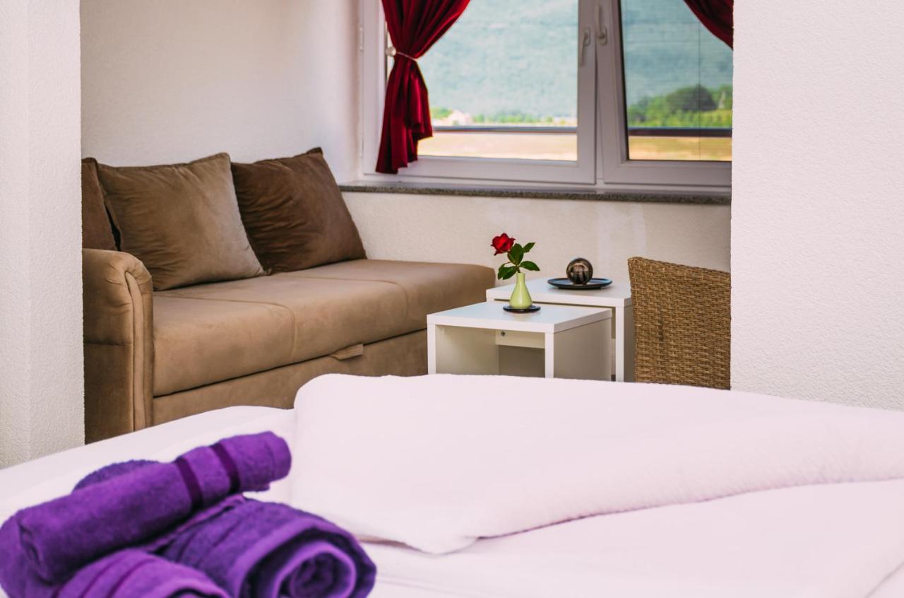 Apartmani Markesic Ramsko Jezero Prozor Exterior foto