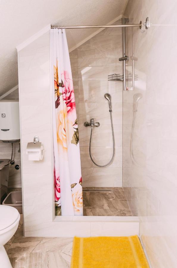 Apartmani Markesic Ramsko Jezero Prozor Exterior foto