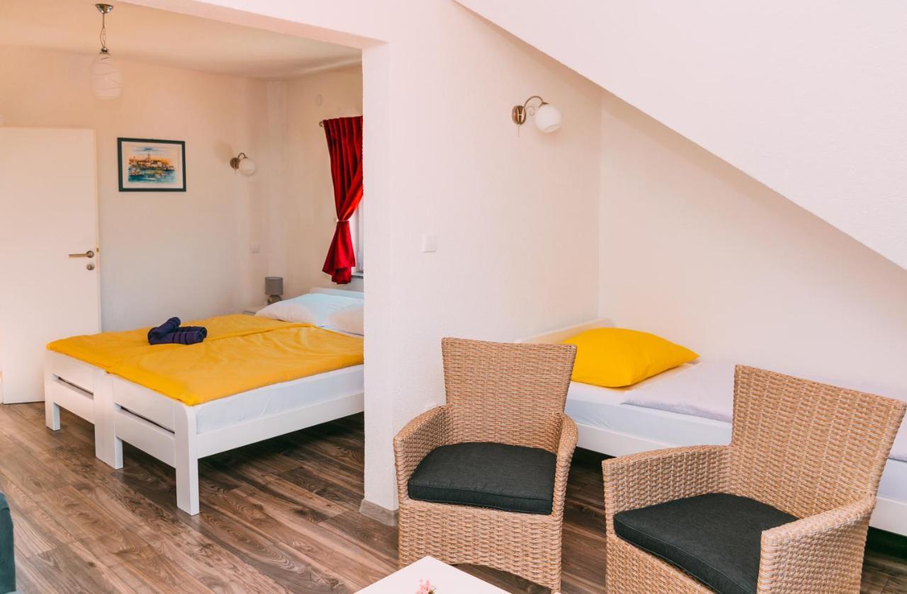 Apartmani Markesic Ramsko Jezero Prozor Exterior foto